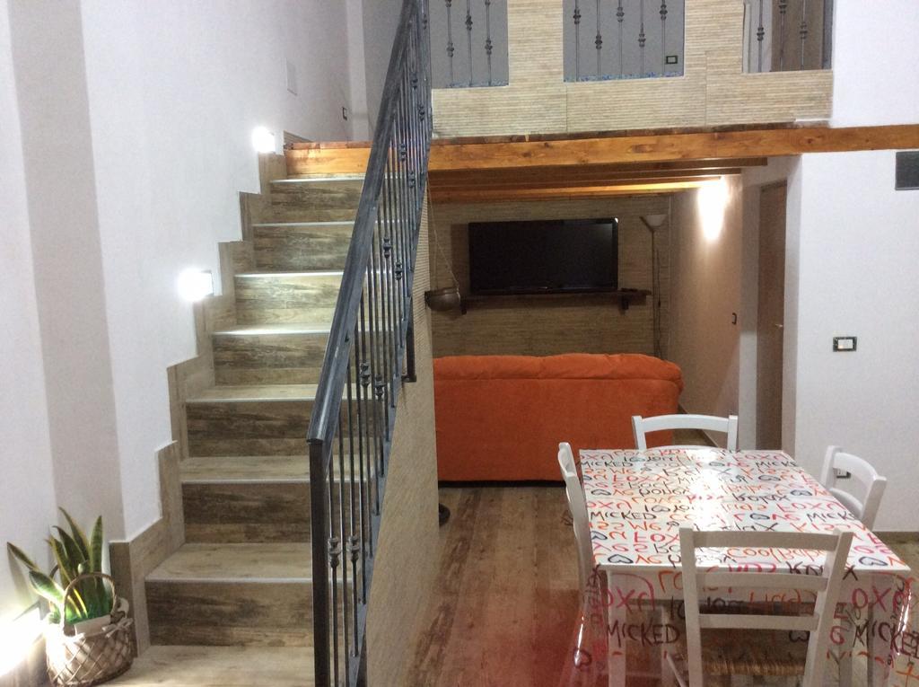Апартаменты Monolocale Per Vacanze Кастелламмаре-дель-Голфо Номер фото